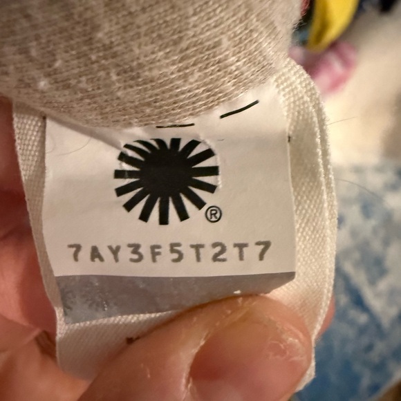 UGG Kayla Quilted Hoodie Oatmeal Heather Color - Picture 8 of 11